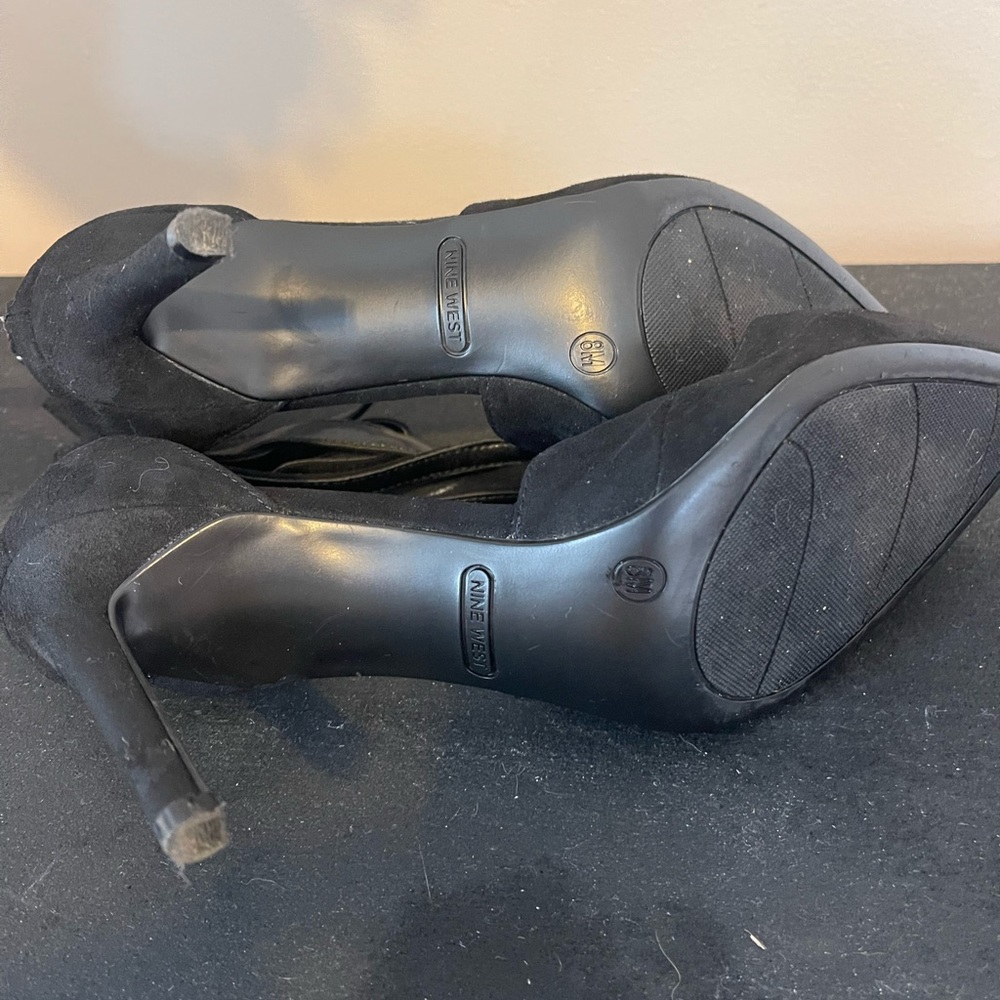 Nine West Zip Suede Heels Black Shoes 8 m Designer Dress Up Fashion High Tall - Picture 4 of 7